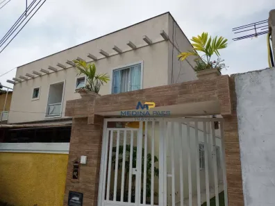 Sobrado com 2 Quartos à venda, 70m² no Colubande, São Gonçalo
