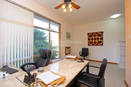 Sala Comercial à venda, 55m² no São João, Porto Alegre
