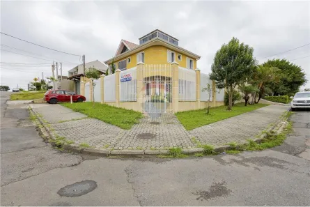 Sobrado com 4 Quartos à venda, 160m² no Fanny, Curitiba