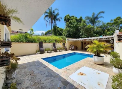 Casa com 3 Quartos para alugar, 276m² no Barreiro, Mairiporã