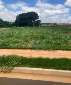 Lote/Terreno à venda, 250m² no Recreio dos Bandeirantes, Uberaba