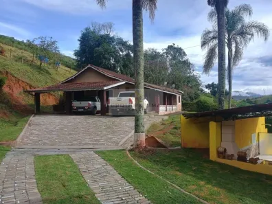 Fazenda/Sítio com 3 Quartos à venda, 120m² no Costinha, São José dos Campos