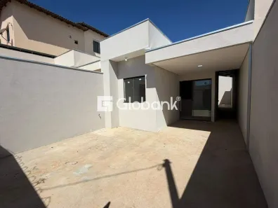 Casa com 3 Quartos para alugar, 80m² no Alto Floresta, Montes Claros