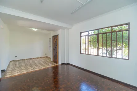 Sobrado com 3 Quartos para alugar, 220m² no São Braz, Curitiba