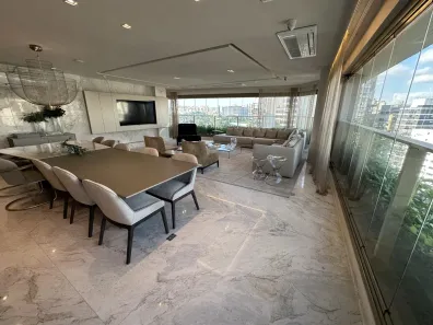 Apartamento com 3 Quartos à venda, 221m² no Moema, São Paulo