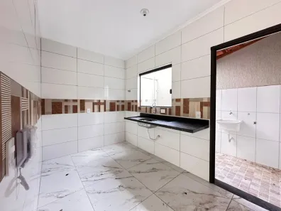 Sobrado com 2 Quartos à venda, 54m² no Real, Praia Grande