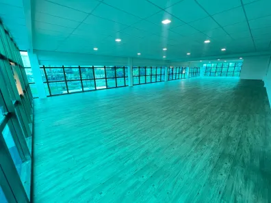Sala Comercial para alugar, 300m² no Barra Olímpica, Rio de Janeiro