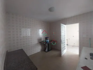 Sobrado com 2 Quartos à venda, 180m² no Jardim Roberto, Taboão da Serra