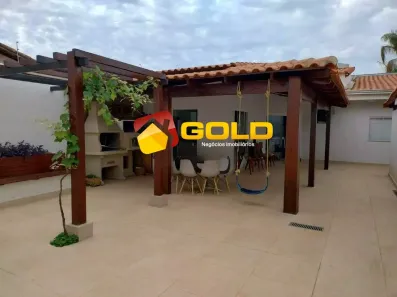 Casa com 3 Quartos à venda, 180m² no Jardim Karaíba, Uberlândia