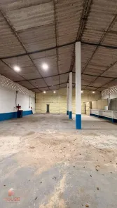 Galpão/Depósito/Armazém para venda ou aluguel, 558m² no Jardim das Cerejeiras, Arujá