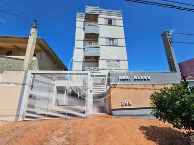 Apartamento com 2 Quartos para alugar, 10m² no Centro, Marília
