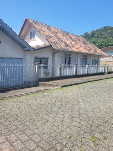 Casa com 3 Quartos à venda, 173m² no Pirabeiraba (Pirabeiraba), Joinville