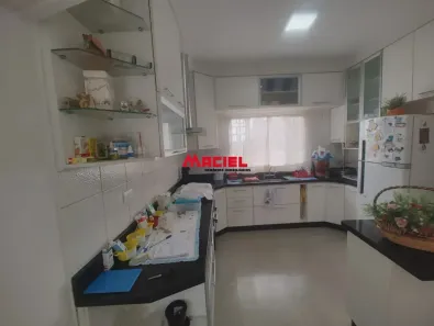 Sobrado com 3 Quartos à venda, 120m² no Bosque dos Eucaliptos, São José dos Campos