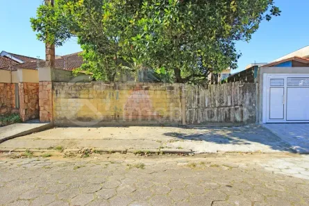 Lote/Terreno à venda, 380m² no Centro, Peruíbe
