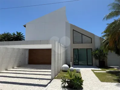 Casa de Condomínio com 3 Quartos à venda, 280m² no Buraquinho, Lauro de Freitas