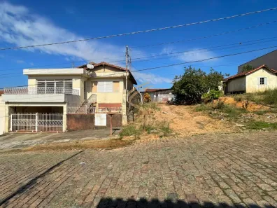 Casa com 3 Quartos à venda, 170m² no Santo Antonio, São José do Rio Pardo