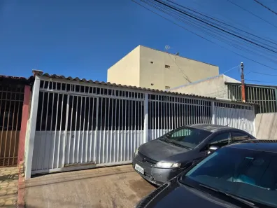 Casa com 3 Quartos à venda, 150m² no Recanto das Emas, Brasília