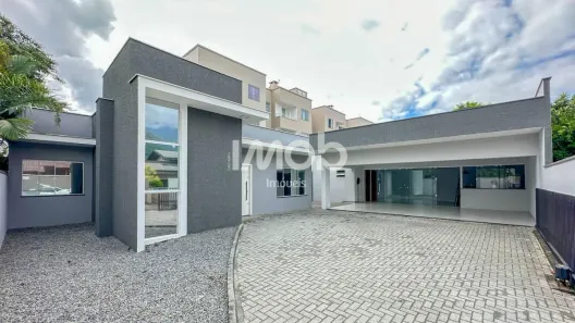 Casa com 2 Quartos à venda, 205m² no Vila Lalau, Jaraguá do Sul