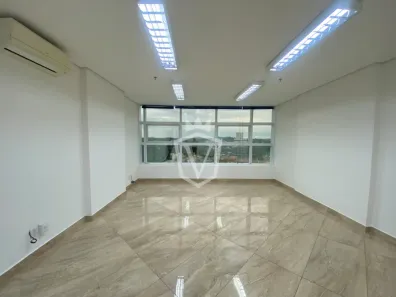 Sala Comercial para alugar, 52m² no Chácara Urbana, Jundiaí