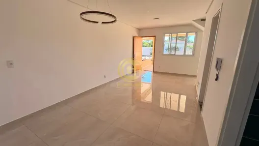Sobrado com 3 Quartos para venda ou aluguel, 126m² no Santa Cruz dos Lázaros, Jacareí