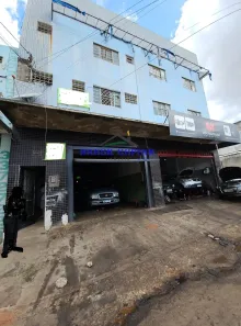 Prédio Residencial à venda, 300m² no Setor de Desenvolvimento Econômico, Brasília