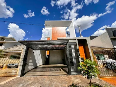 Sobrado com 4 Quartos à venda, 186m² no Parque Avenida, Maringá