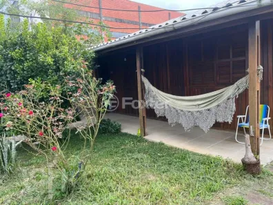 Casa com 3 Quartos à venda, 80m² no Niterói, Canoas