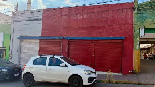 Ponto Comercial para alugar, 220m² no Centro-Norte, Cuiabá