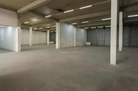 Galpão/Depósito/Armazém para alugar, 800m² no Lapa, São Paulo