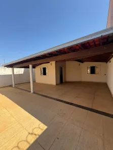 Casa com 3 Quartos à venda, 250m² no Planalto, Montes Claros