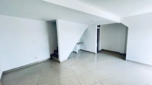 Ponto Comercial para alugar, 86m² no Santa Terezinha, Belo Horizonte