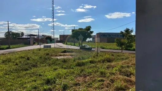 Lote/Terreno à venda, 268m² no Parque das Laranjeiras, Uberaba