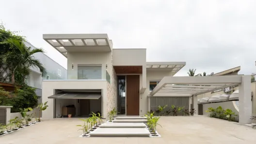 Sobrado com 7 Quartos à venda, 600m² no Tabatinga, Caraguatatuba