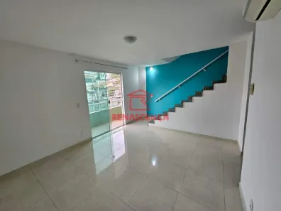Casa com 2 Quartos para alugar, 115m² no Moquetá, Nova Iguaçu