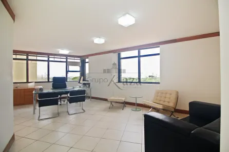 Prédio Comercial à venda, 160m² no Cerqueira César, São Paulo