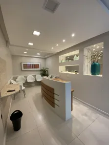Sala Comercial com 3 Quartos para alugar, 70m² no Centro, Macaé