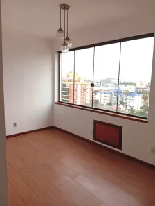 Apartamento com 2 Quartos para alugar, 90m² no Floresta, Porto Alegre