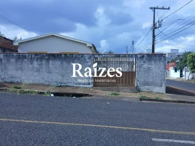 Casa com 2 Quartos à venda, 77m² no Tibery, Uberlândia