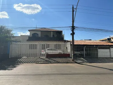 Casa com 3 Quartos à venda, 200m² no Guará I, Brasília
