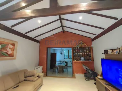 Casa com 4 Quartos à venda, 300m² no Setor Habitacional Arniqueira, Brasília
