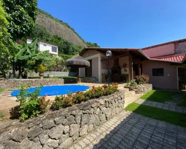 Casa de Condomínio com 4 Quartos à venda, 350m² no Badu, Niterói