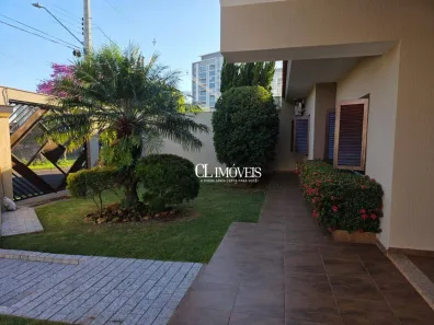 Casa com 3 Quartos à venda, 270m² no Parque Residencial Alcântara, Londrina