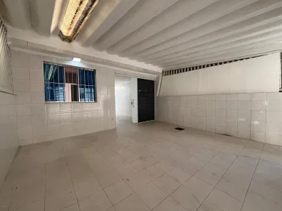 Casa com 2 Quartos para alugar, 85m² no Tupi, Praia Grande
