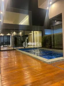 Casa de Condomínio com 3 Quartos à venda, 236m² no Granja Marileusa, Uberlândia