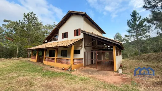 Fazenda/Sítio com 3 Quartos à venda, 700m² no , Mairinque