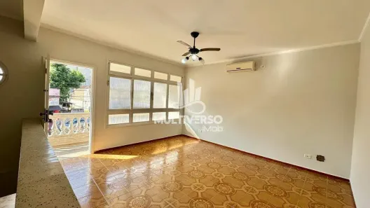 Casa com 3 Quartos à venda, 142m² no Encruzilhada, Santos