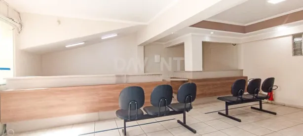Prédio Comercial com 12 Quartos para alugar, 502m² no Vila Embaré, Valinhos