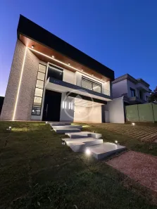 Casa de Condomínio com 3 Quartos à venda, 325m² no Granja Marileusa, Uberlândia