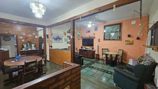 Casa com 3 Quartos à venda, 209m² no Vila Lemos, Campinas