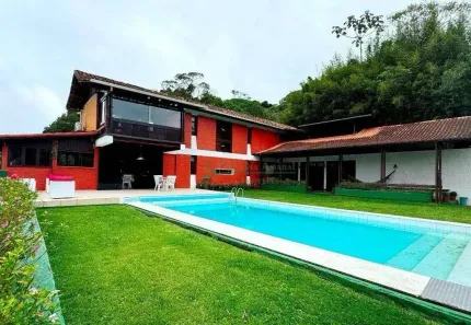 Casa com 4 Quartos à venda, 440m² no Alto, Teresópolis